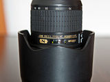 Obiectiv Nikon AF-S NIKKOR 24-70mm f/2.8G ED cu filtru protector.