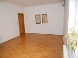ofer spre inchiriere apartament in vila