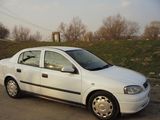 opel astra berlina