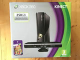 Pachet XBOX 360 250 GB + Kinect + 3 controllere + 6 jocuri - OCAZIE