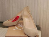 Pantofi C. Louboutin NOI