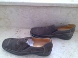 Pantofi din piele intoarsa nr. 36