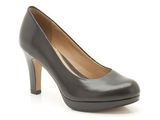 Pantofi noi Clarks din piele marime 38