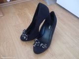 Pantofi noi superbi Graceland nr 36