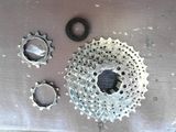 Pinioane shimano 8viteze+lant shimano 8viteze