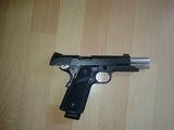 Pistol fără autorizaţie