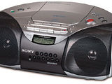 Radio-Casetofon Portabil Sony cu CD, MP3 Player si Telecomanda