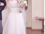 Rochie de mireasa cu pene