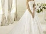 Rochie de mireasa Pronovias model Delta