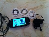 SONY PSP 3004+Modat+WiFi+2Carduri de 8GB si 2GB+8Jocuri+Cablu de date