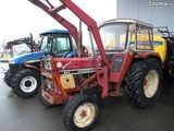 Tractor "International 644"cu incarcator