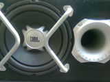 Tub de bas JBL si statie 700wati