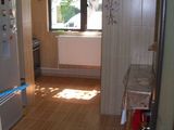 Urgent 3 camere Doja spatiu comercial