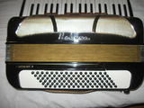 vand acordeon Hohner Lucia IVP negru 96 basi