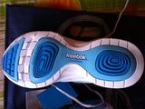Vând adidași Reebok originali