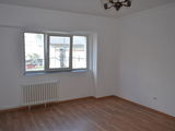 Vand apartament 2 camere
