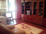 vand apartament 3 camere