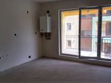 vand apartament 3 camere 60 mp