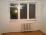 vand apartament 3 camere Apusului