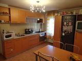 VAND APARTAMENT 3 CAMERE LIPOVEI MOBILAT SI UTILAT LUX