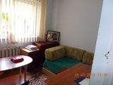 vand apartament 4 camere