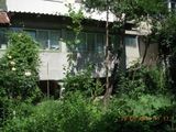 Vand apartament 4 camere, parter, centrala termica