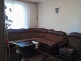 vand apartament cu 2 camere