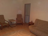 vand apartament cu 2 camere