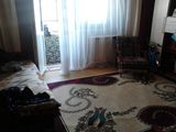 vand apartament cu 3 camere