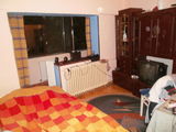 Vand apartament cu 4 camere