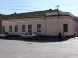 vand apartament la casa