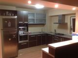 Vand apartament LUX --mobilat si utilat