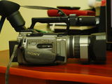 vand camera video Sony vx2100e+aparat foto Nikon D40