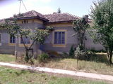 VAND CASA CU GRADINA