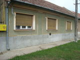 Vand casa in loc. Bors