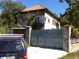 vand casa si teren