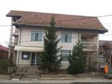 Vand casa(vila) in Husi , Calea Basarabiei nr.55 cu 2000mp teren