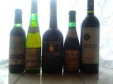 vand diverse  bauturi  foarte vechi