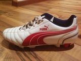 Vand ghete de fotbal Puma marimea 42! 150 RON pret negociabil!