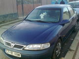 vand opel vectra b ' 97, inmatriculat 1200e negociabil