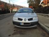 Vand Renault Megane 1.6 benzina culoare gri, 5 usi an 2007