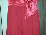 Vand rochie frumoasa