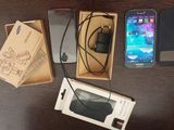 Vand Samsung S4 I9505 cu o linie de pixeli moarta