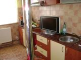 Vand sau schimb cu apartament 3 camere sau casa