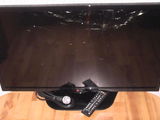 Vand TV LED LG, 81 cm, ecran spart.