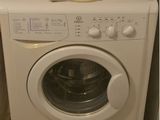 Vand URGENT masina de spalat INDESIT