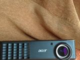 Vand videoprojector ACER X1161