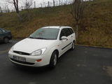 Vind Ford Focus 2002 stare impecabila unic proprietar taxa nerecuperata.